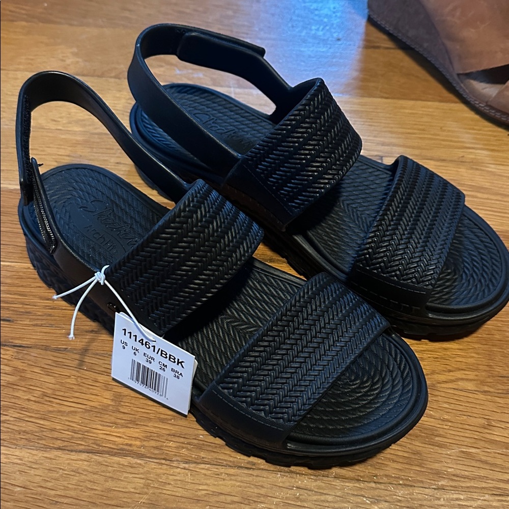 Women’s Rubber Sandals